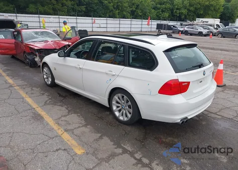 2011 BMW 328I xDrive from USA, damaged, VIN WBAUU3C59BA541671